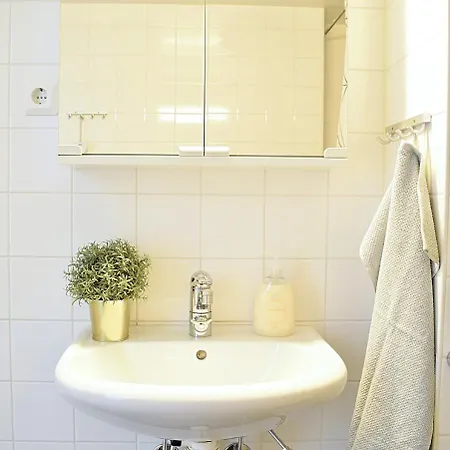 Hiisi Homes Helsinki Airport *